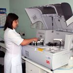 Наука і освіта: Для Житомирского областного центра борьбы со СПИДом закупили лабораторное оборудование