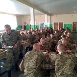 Війна в Україні: Волонтеры и ВСУ проверили столовую на полигоне под Житомиром