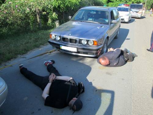 Кримінал: В Бердичеве покупатель BMW угнал автомобиль во время тест-драйва. ФОТО