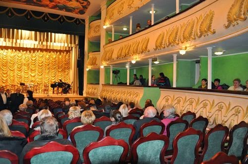 При реставрации Житомирской филармонии разворовали почти 400 тыс. гривен