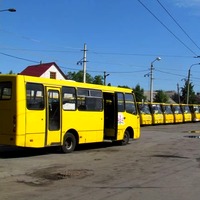 Місто і життя: «Вернуть всё взад!» Чиновники передумали и вернули маршрутки на улицу Киевскую