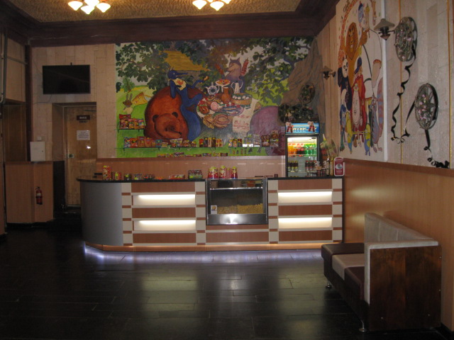 Мистецтво і культура: В кінотеатрі ім. І.Франка відкрилося кафе в оновленому дизайні. ФОТО