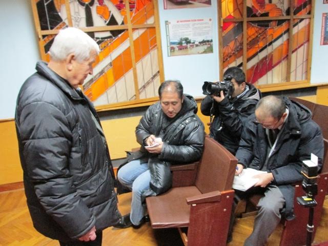 Люди і Суспільство: Журналисты из Токио посетили житомирский музей гражданской защиты населения