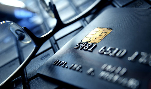 Яку обрати картку з кредитним лімітом?