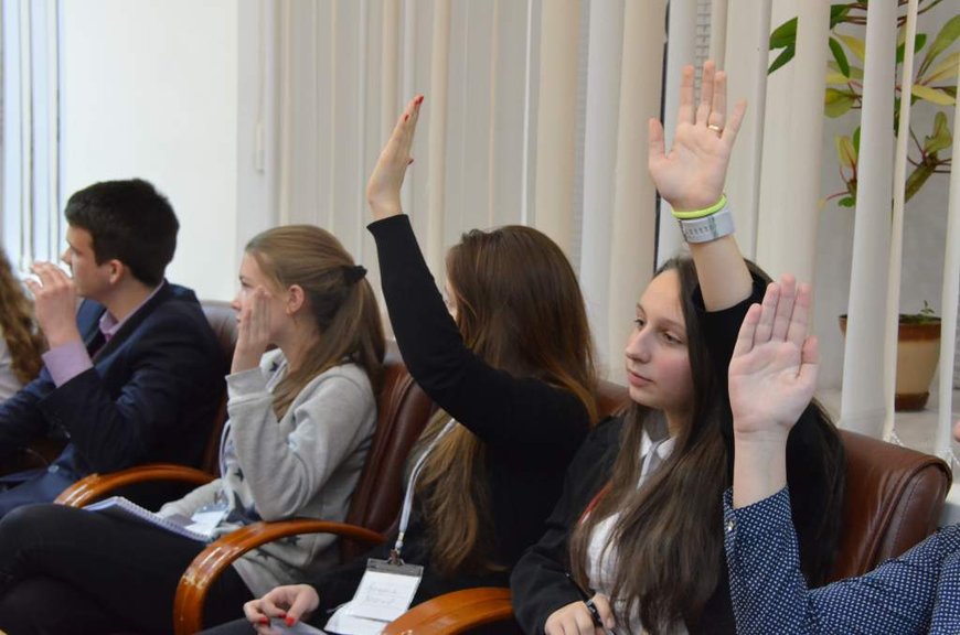 Люди і Суспільство: «Исполком будущего» - новый орган ученического самоуправления в Житомирском горсовете