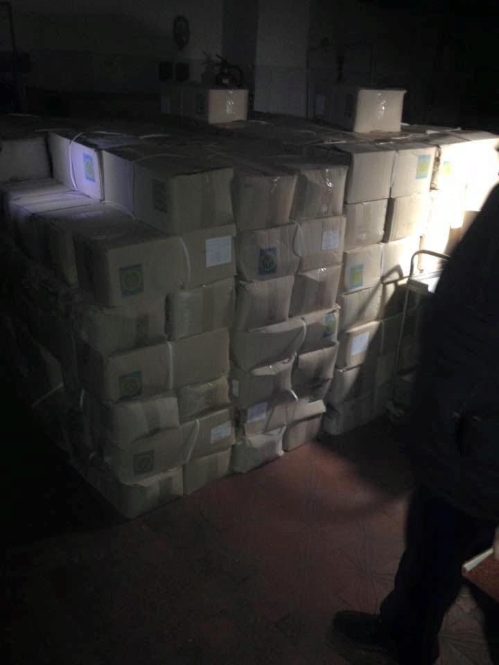 Кримінал: В одном из учебных заведений Житомира «накрыли» склад, где продавали сухпайки бойцов АТО