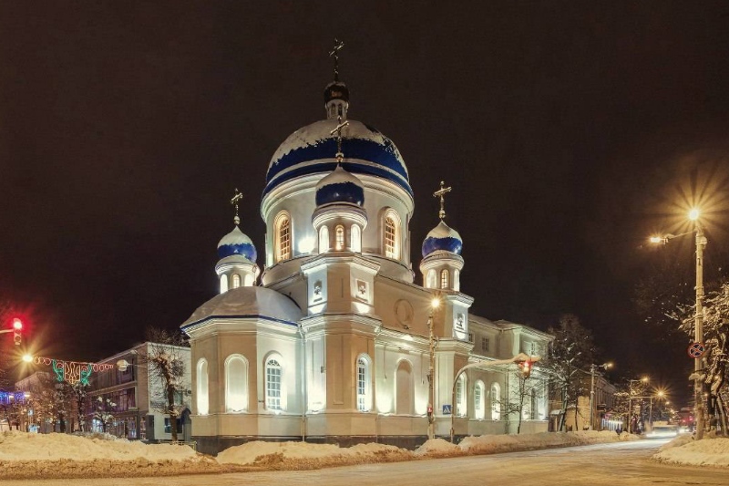 Православные христиане в Житомире празднуют Рождество Христово