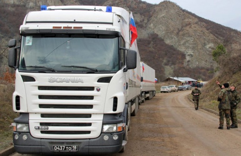 Украина приостановила транзит всех российских грузовиков