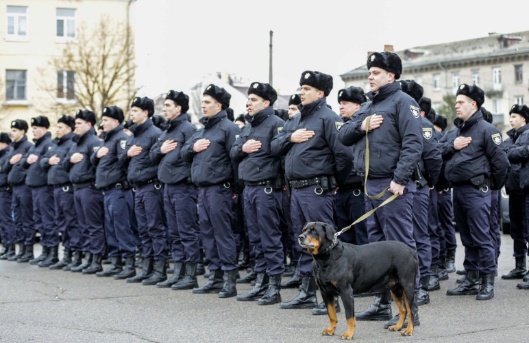Житомирских полицейских, которые не пройдут переаттестацию, отправят на Донбасс