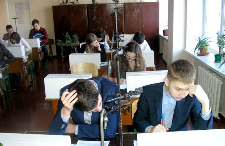 Стали известны имена первых учеников, которые представят Житомирщину на всеукраинском конкурсе МАН