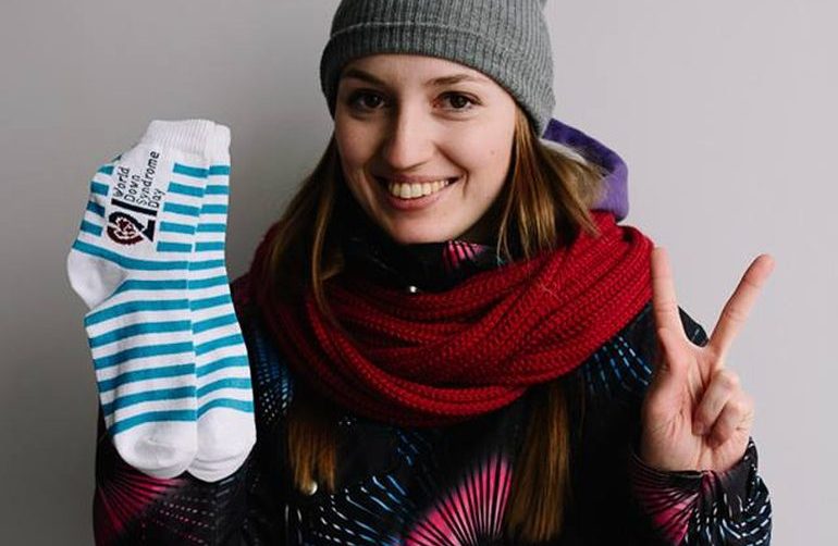 Купи носки - помоги детям с синдромом Дауна: Житомир охватил новый флешмоб. ФОТО