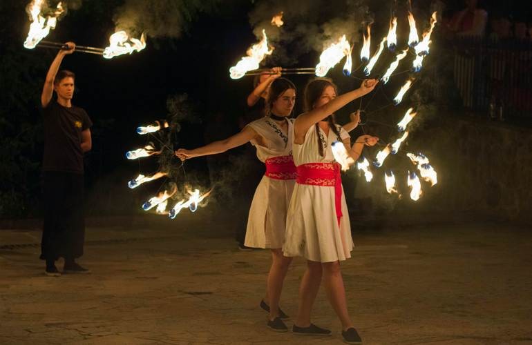 Огненное фаер-шоу воспламенит нынешнюю осень в Житомире