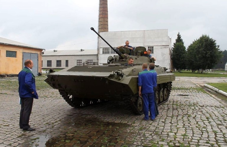 Житомирский бронетанковый завод закупал детали из России: СБУ проводит расследование