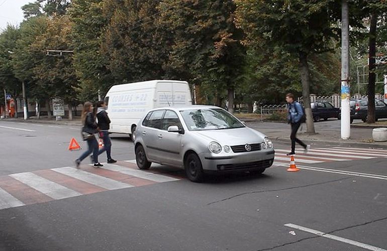 ДТП в Житомире: на пешеходном переходе возле университета Франко снова сбили человека. ФОТО