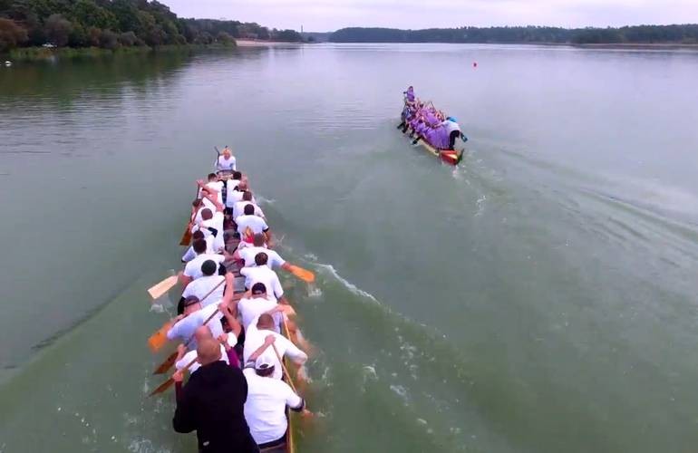 В Житомире прошли соревнования по гребле на лодках «Дракон». ВИДЕО