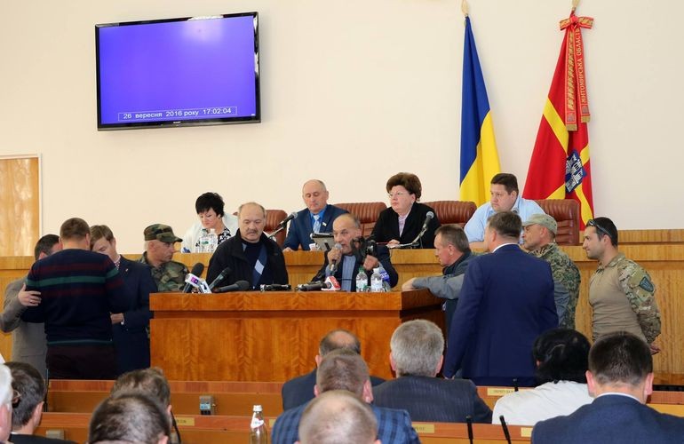 З якими пристрастями пройшла зміна голови Житомирської обласної ради