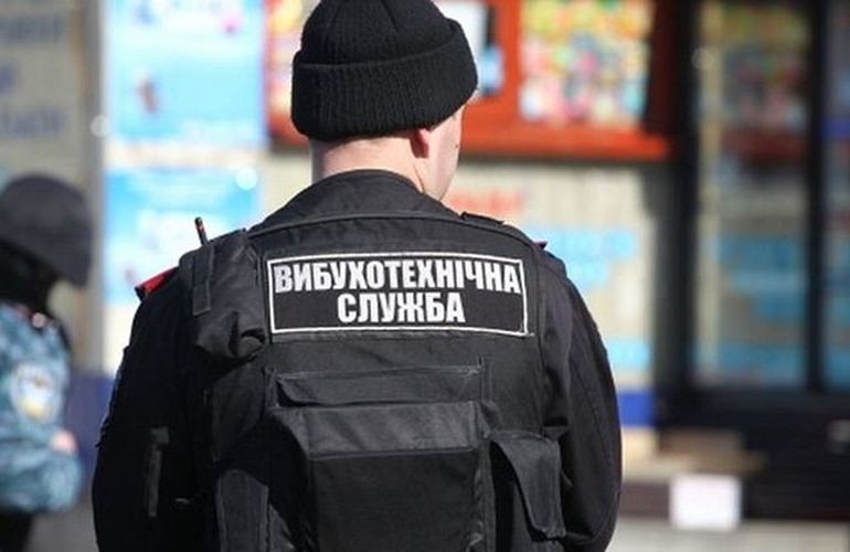 Аноним сообщил о минировании учебных заведений в Житомире - полиция