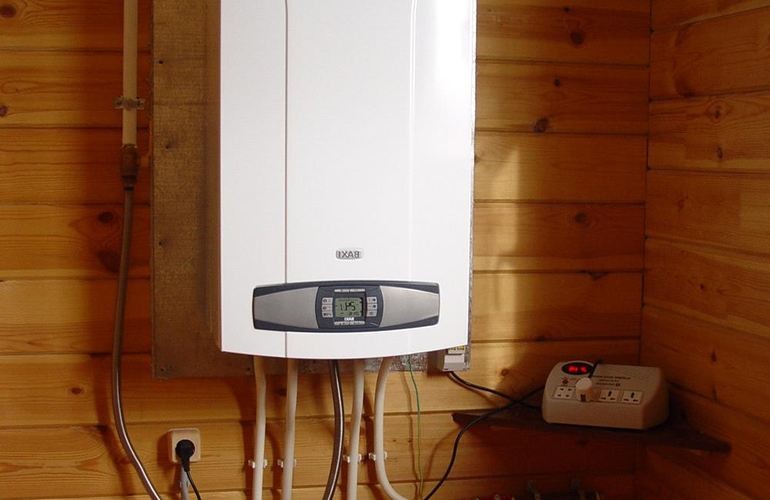 Новые правила: владельцы индивидуального отопления в Житомире будут платить за тепло в подъездах