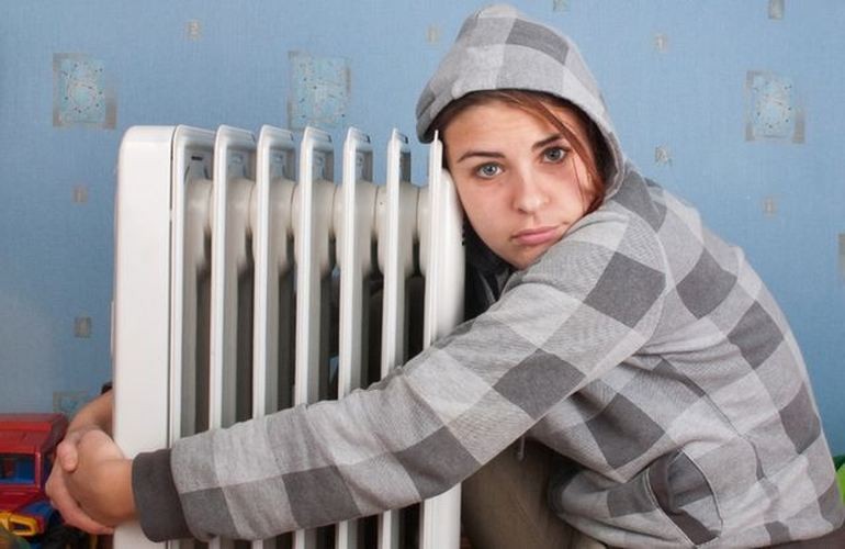 Тепла нет, но платить заставляют: житомиряне жалуются на холодные батареи в квартирах