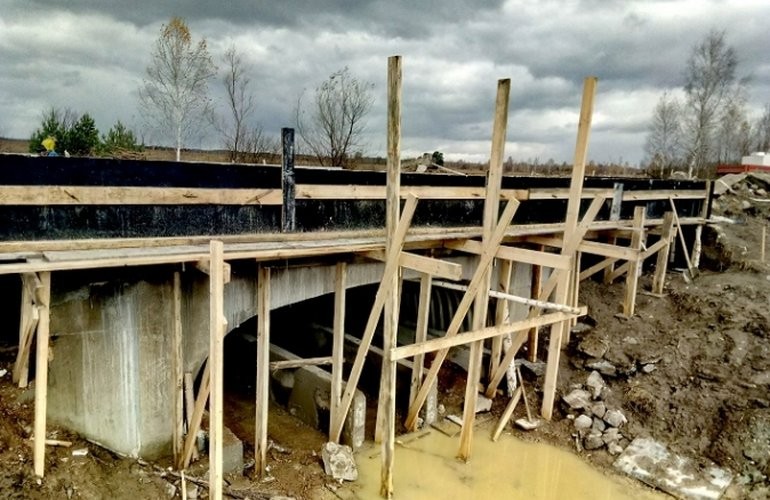 Как проходит ремонт мостов на автотрассе Житомир-Черновцы. ФОТО