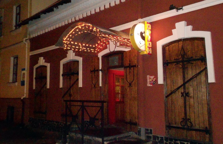 В диско-клубе «Орион» в Житомире жестоко избили актёра театра