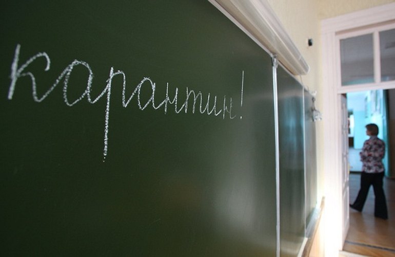 Почти 200 учебных заведений в Житомирской области всё ещё закрыты на карантин