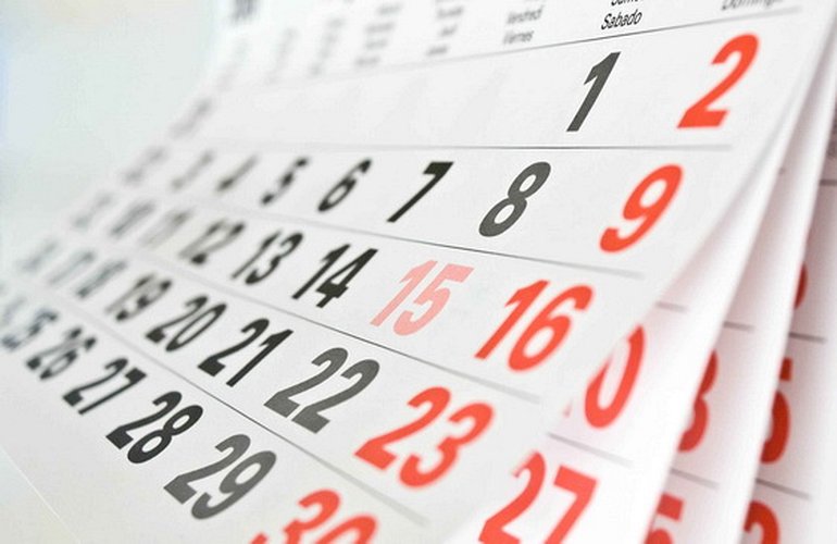 Новый календарь праздников: в Украине могут отменить выходные на 8 марта и 9 мая