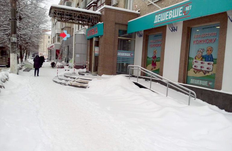 В мэрии Житомира назвали главных нарушителей, которые не убирают с улиц снег