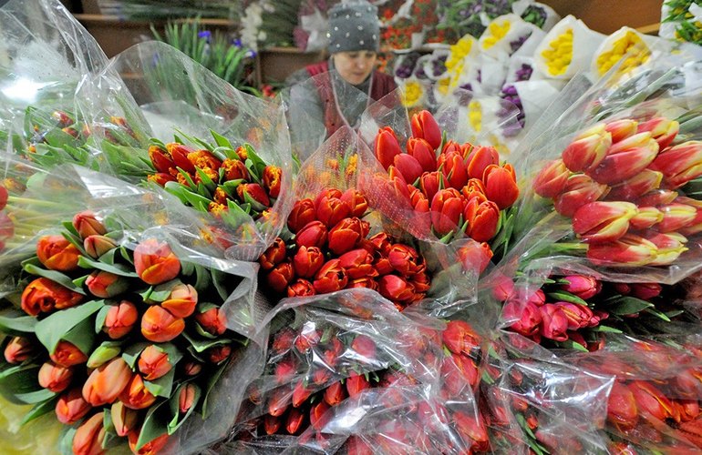 Накануне 8 марта в Житомире организуют временные площадки для торговли цветами