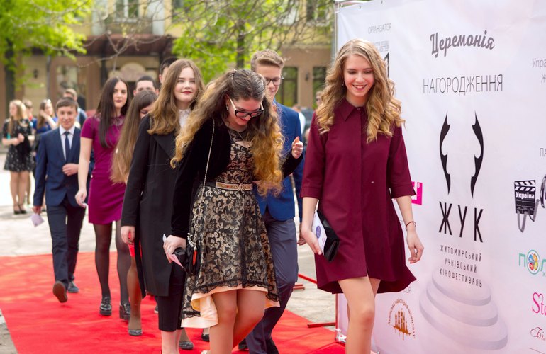 Практически Голливуд: в Житомире состоялась церемония награждения кинофестиваля «ЖУК». ФОТО