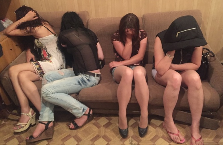 На каком месте Житомир: в Украине пересчитали проституток