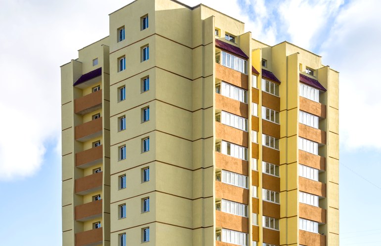 Почти по всей Украине квартиры дешевеют, а в Житомире дорожают
