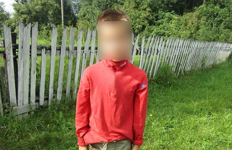7-летний мальчик из-за ссоры с родителями сбежал из дома в селе на Житомирщине