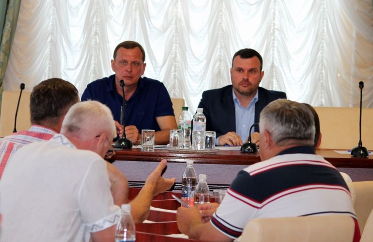Депутати Житомирської облради розпочали підготовку до липневої сесії