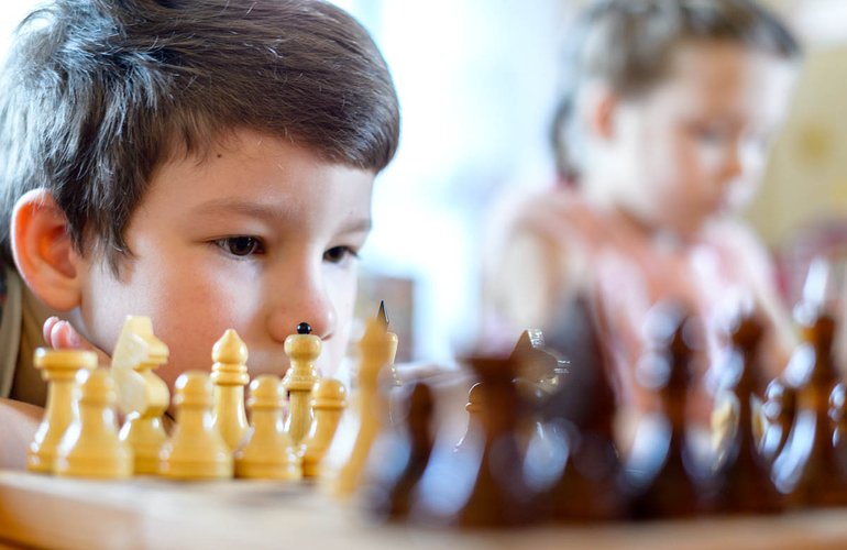В школах и детсадах Житомира введут факультативы по шахматам