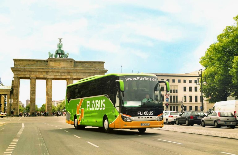 Автобусный лоукостер запускает маршруты из Житомира в Европу: Прага - 8 евро, Краков - 5 евро