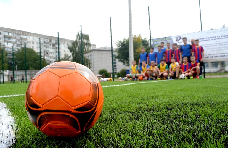 Реализован еще один проект бюджета участия: в Житомире открыли новую спортплощадку. ФОТО