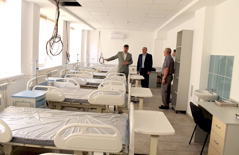 В Житомире завершается ремонт реперфузионного центра для пациентов с инфарктами. ФОТО