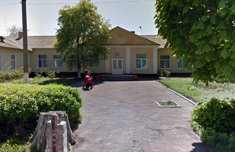 Житомирская вечерняя школа попала в сотню лучших школ Украины благодаря трем выпускникам