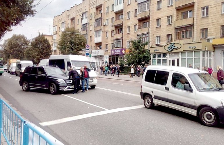 В Житомире на улице Киевской из-за ДТП образовался затор
