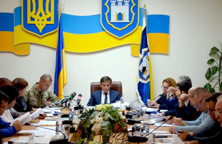 В городском совете Житомира проходит заседание исполнительного комитета. ФОТО