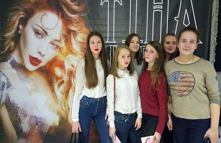При поддержке фонда Порошенко 100 детей из Житомирщины посетили концерт Тины Кароль. ФОТО