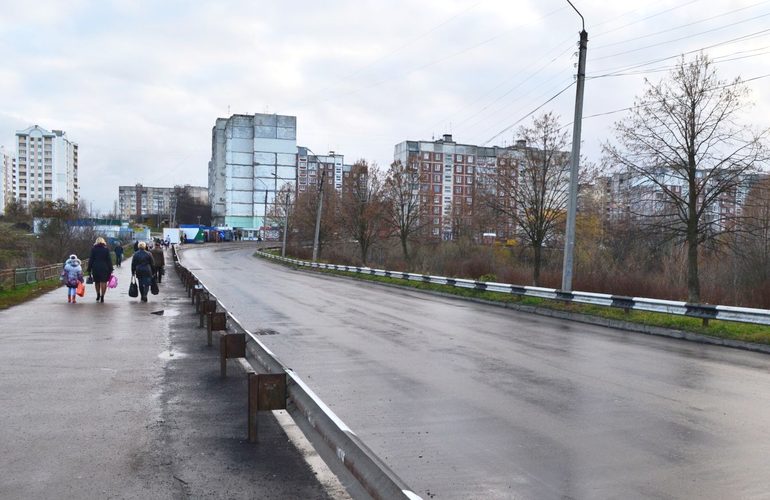 В Житомире перекрыли движение транспорта на перекрестке улиц Маликова – Клосовского