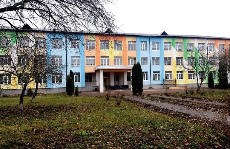 32 опорные школы уже функционируют в громадах и районах Житомирской области