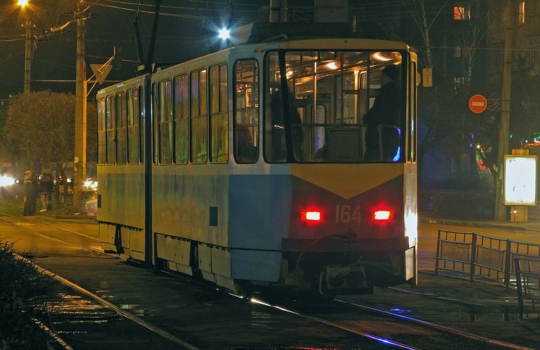 В Житомире из-за ремонта водопровода до завтра не будут курсировать трамваи