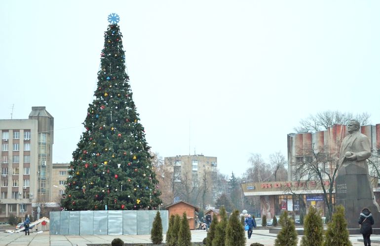 Житомир активно готовится к новогодним и рождественским праздникам. ФОТО