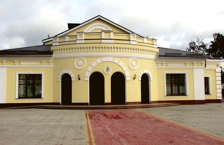 В Бердичеве после реконструкции открыли театр, которому 110 лет. ФОТО