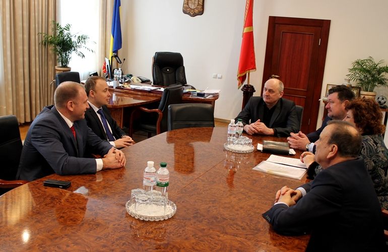 Голова Житомирської облради зустрівся з заступником Міністра освіти та головою Комітету з фізвиховання