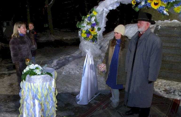 В Житомире в День влюбленных женилась одна из самых старших пар Украины. ФОТО