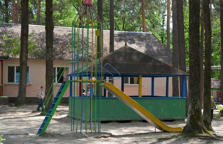 В Житомире на ремонт крыши детского лагеря потратят полмиллиона гривен